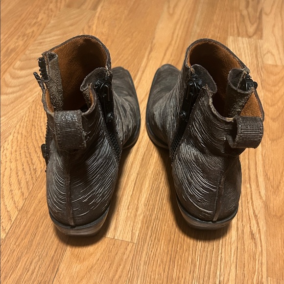 Frye Sacha Moto boots, excellent like new condition. - Picture 4 of 6